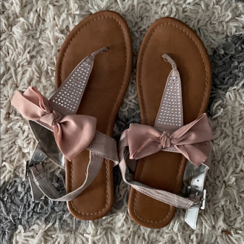 Women’s sandals